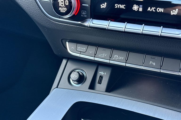 2024 Audi Q5 2.0 TFSIe 50 S line SUV 5dr Petrol Plug-in Hybrid S Tronic quattro Euro 6 ( ESTATE P...