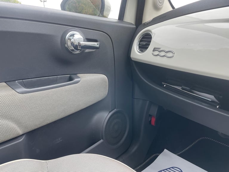 FIAT 500 1.2 LOUNGE S/S 10 REG WHITE 3 DOOR MOT MARCH 27TH 2026 TAX £35 SERVICE HISTORY 50+MPG