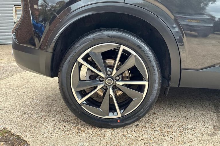 2021 Nissan Qashqai 1.3 DiG-T MH 158 Tekna 5dr Xtronic Hatchback Petrol Manual