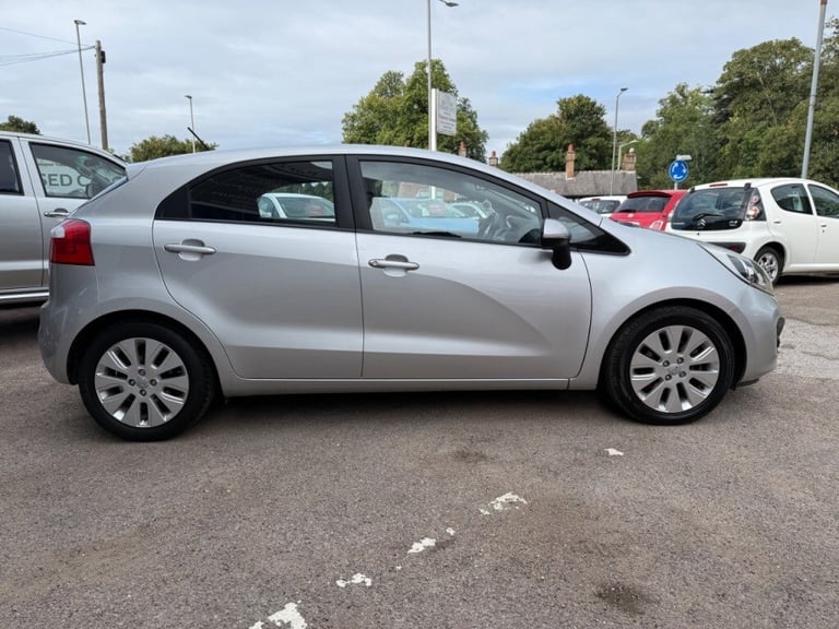 Kia Venga 1.4 3 5dr -  FSH - AIR CON - ALLOYS - Petrol