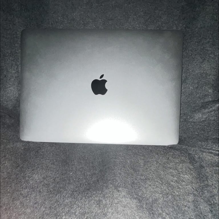 MacBook 13 2020