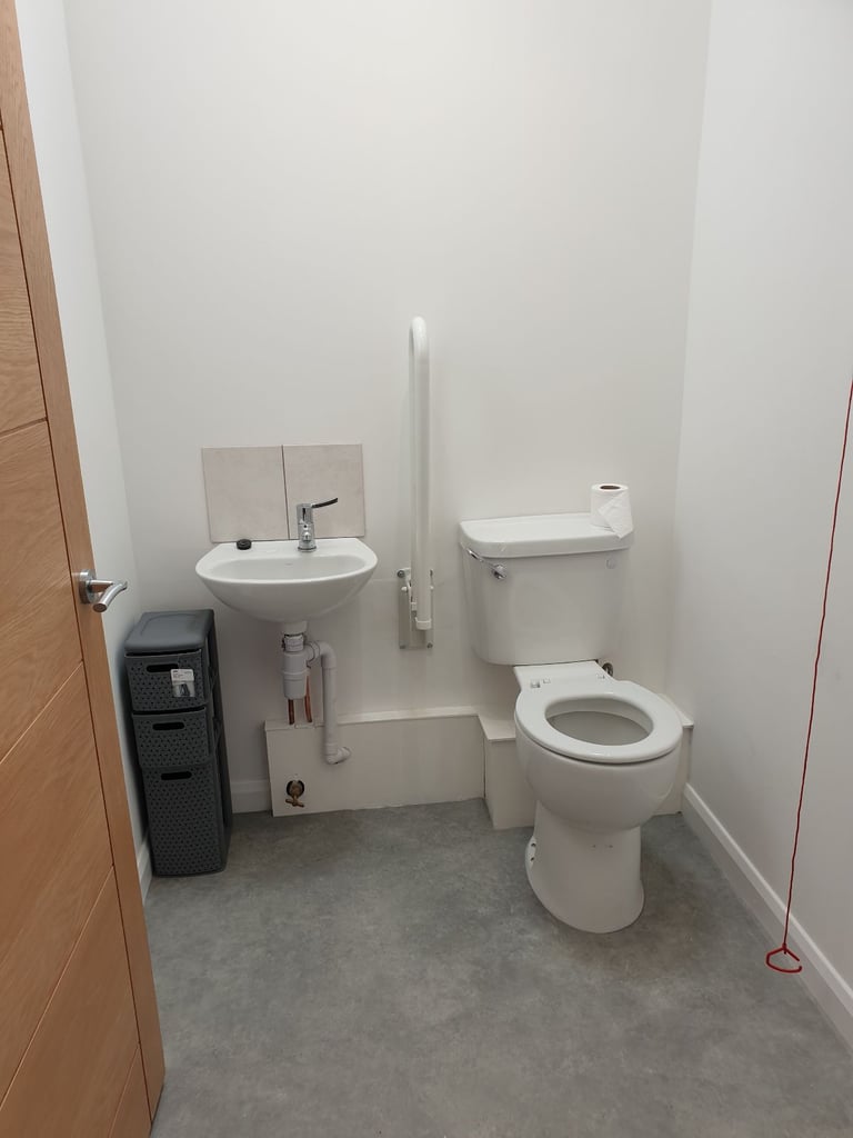 Two Studios/offices to rent  central Fareham 