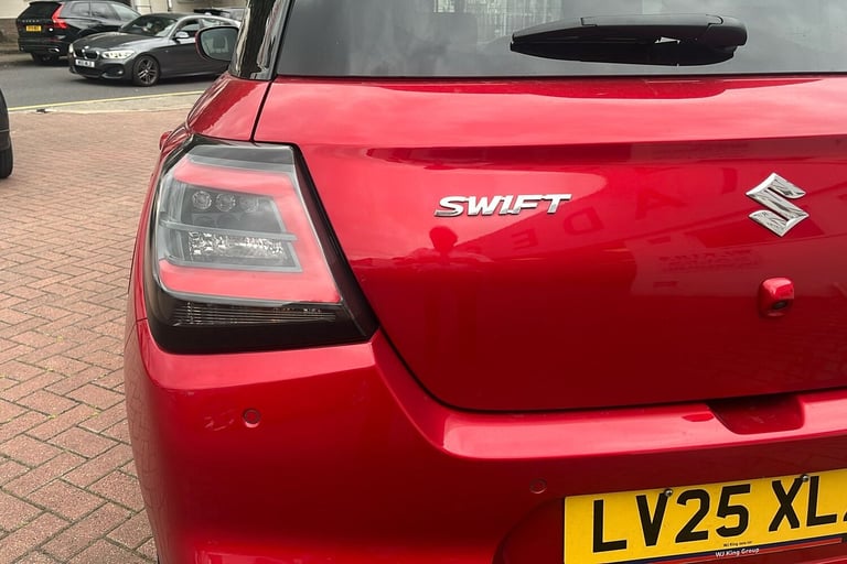  Suzuki Swift 1.2 Mhev Motion Hatchback 5dr Petrol Hybrid CVT Euro 6 s/s 82 Ps