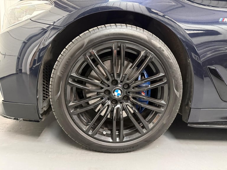 2018 BMW 5 Series 530d xDrive M Sport 4dr Auto SALOON DIESEL Automatic