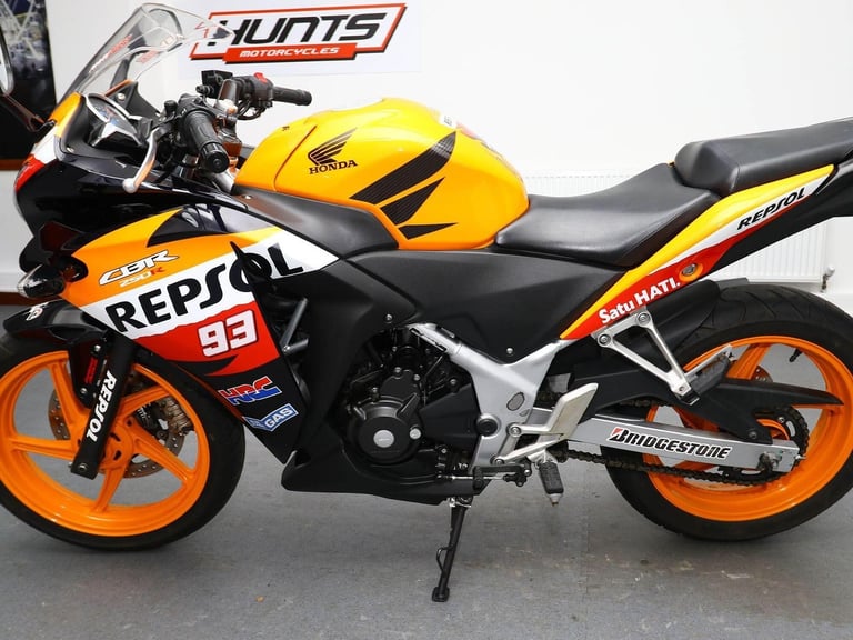 2013, '13 Honda CBR250R Repsol. Only 6,440 Miles. A2 Legal. Lovely Bike. £2,495