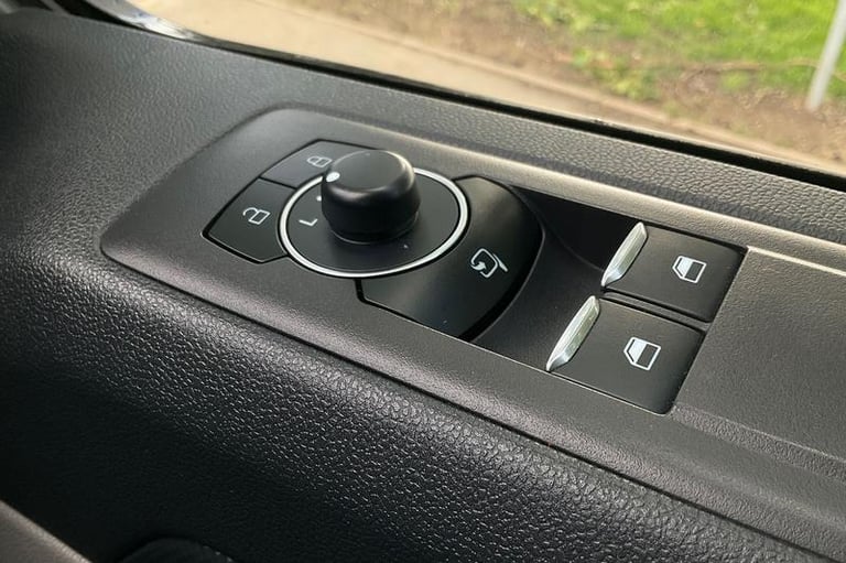 2025 Ford Transit Custom 280 Limited AUTO L1 SWB FWD 2.0 EcoBlue 136ps Low Roof, CRUISE CONTROL, ...