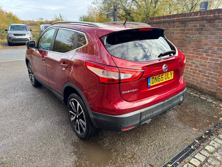 2015 Nissan Qashqai 1.6 DiG-T Tekna [Non-Panoramic] 5dr HATCHBACK Petrol Manual