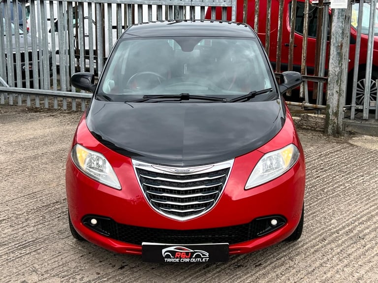 2012 Chrysler Ypsilon 1.2 Black and Red 5dr HATCHBACK PETROL Manual