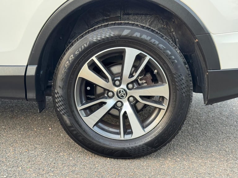 2017 Toyota RAV4 2.0 D-4D Business Edition Plus Euro 6 (s/s) 5dr (Safety Sense, Nav) ESTATE Diese...