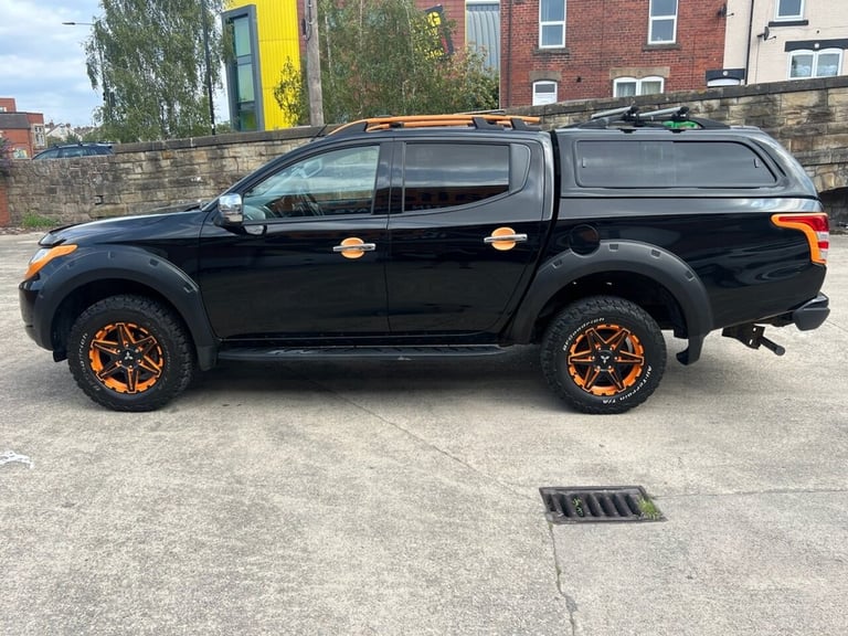 2018 Mitsubishi L200 2.4 DI-D DC Barbarian SVP II Pickup Double Cab 4dr Diesel Auto 4WD Euro 6 ( ...