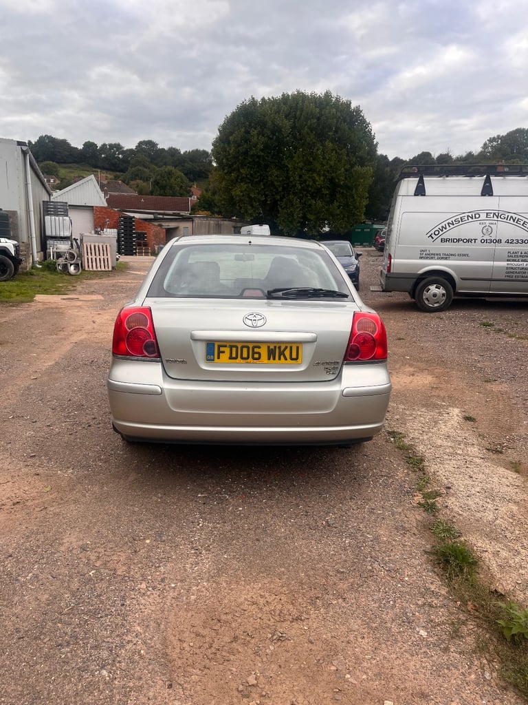 Toyota, AVENSIS, Hatchback, 2006, Manual, 2231 (cc), 5 doors