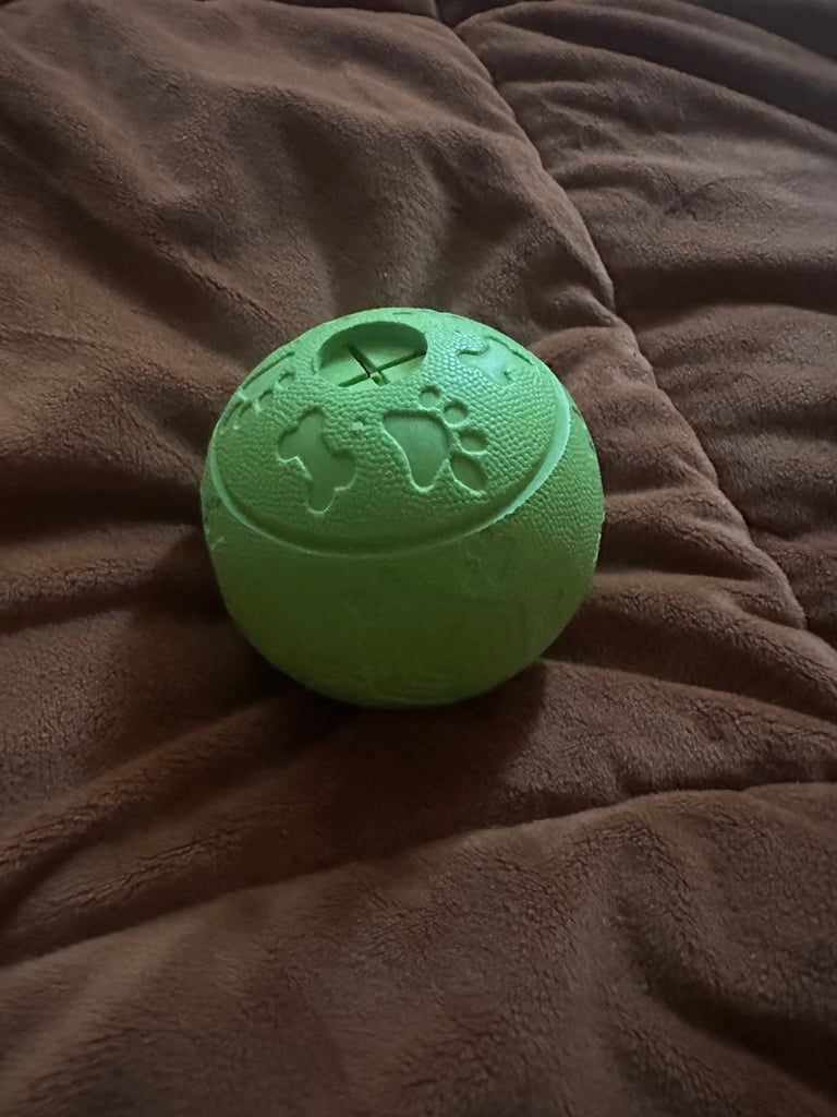 image for Feixun Dog Treat Toy Ball, Dog Rubber Food Ball, Interactive Dog Toy,  8.1cm