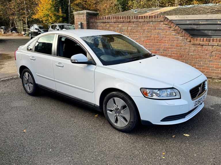 2010 Volvo S40 1.6D DRIVe S 4dr [Start Stop] SALOON Diesel Manual