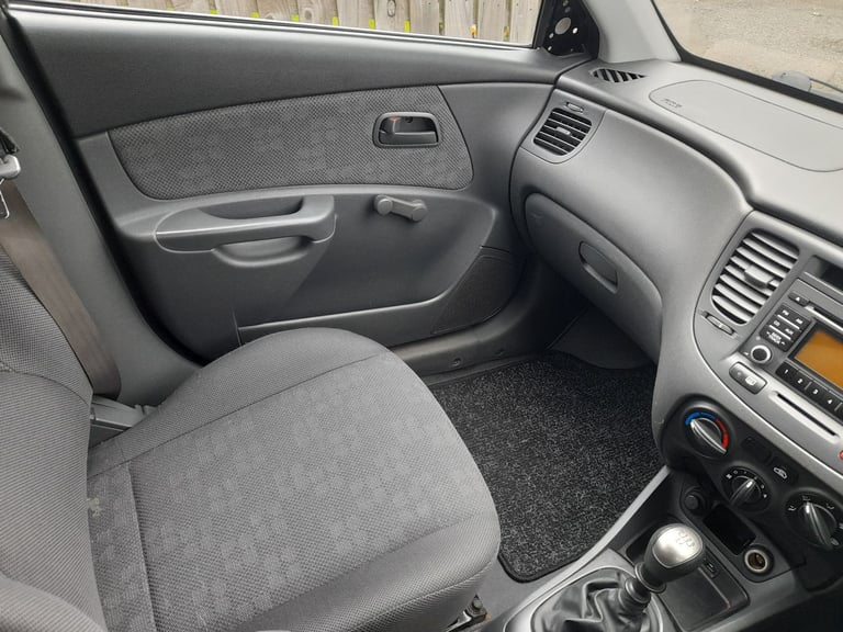 Kia, RIO, Hatchback, 2009, Manual, 1399 (cc), 5 doors