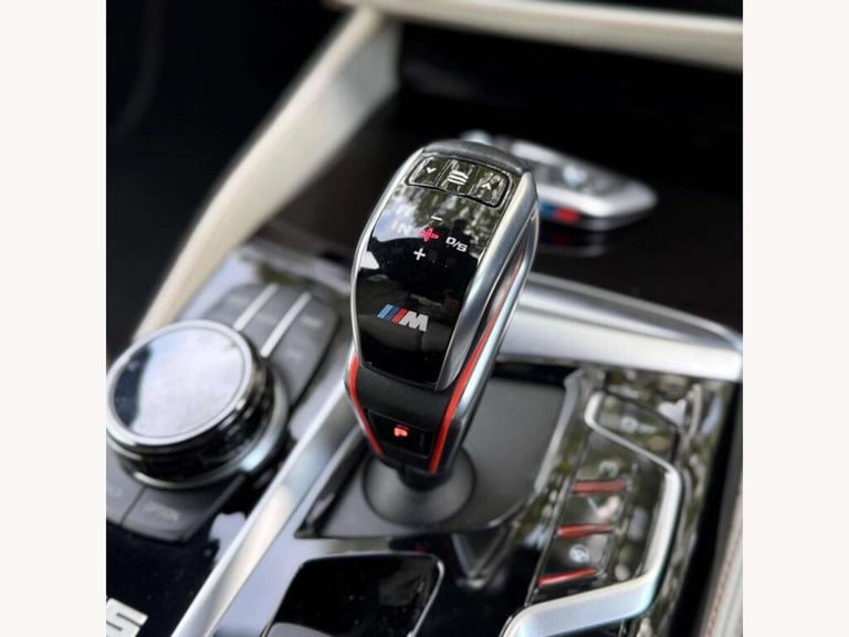 2019 BMW 5 Series 4.4 M5 Auto 4WD 4dr Saloon Petrol Automatic