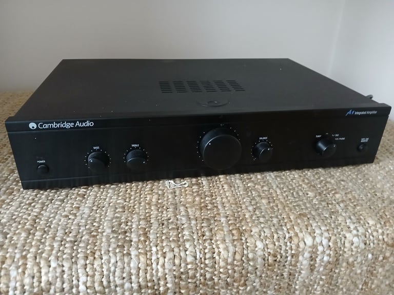 Cambridge A1 Amplifier