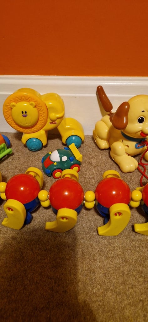 TOY BUNDLE 4. ALL IN EXCELLENT CONDITION.