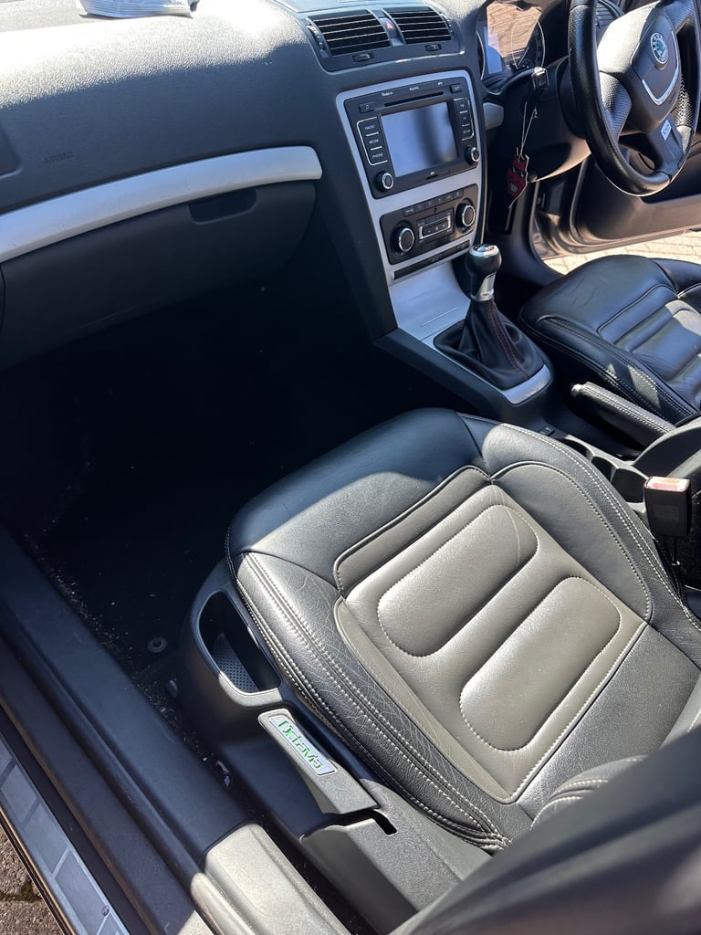 Skoda, OCTAVIA, Hatchback, 2009, Manual, 1984 (cc), 5 doors