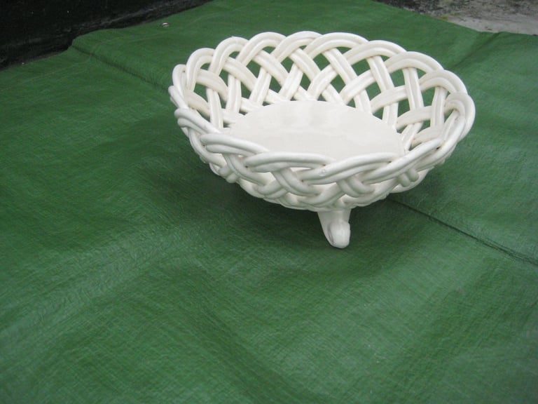 Ornamental White Pottery Fruit Bowl for £3.00