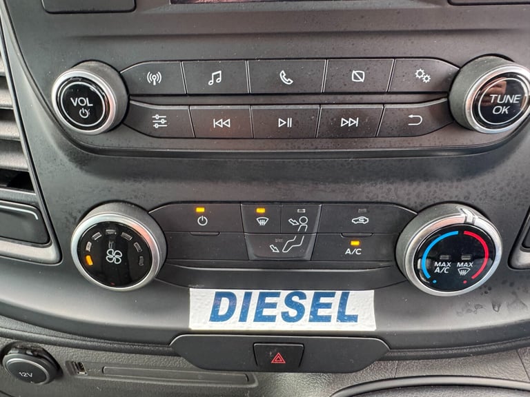 2021 Ford Transit 350 2.0 EcoBlue 130ps L4 LWB DROPSIDE TAIL LIFT AIR CON FSH  CHASSIS CAB Diesel...