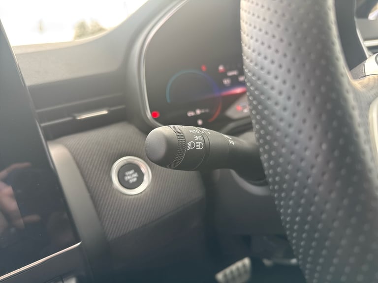2024 Renault Clio 1.6 E-TECH full hybrid 145 Esprit Alpine 5dr Auto HATCHBACK PETROL/ELECTRIC Aut...