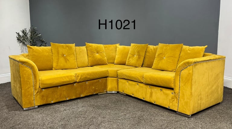 Wayfair Mustard Yellow Equal Corner Sofa with Gem Detailing  £295 Free Local Delivery
