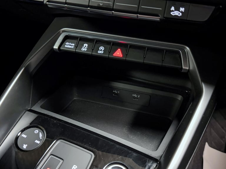2022 Audi A3 1.5 TFSI 35 S line Sportback 5dr Petrol S Tronic Euro 6 (s/s) (150 ps) HATCHBACK Pet...