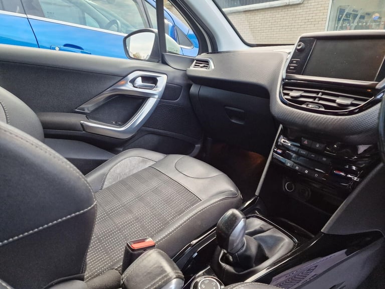 2018 Peugeot 2008 1.6 BlueHDi Allure Euro 6 (s/s) 5dr HATCHBACK Diesel Manual