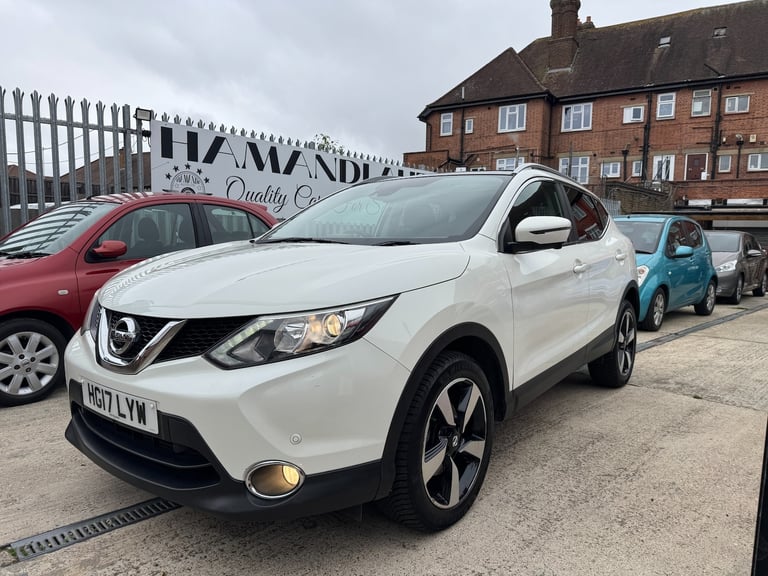 image for 2017 Nissan Qashqai 1.2 DIG-T N-Connecta SUV 5dr Petrol XTRON 2WD Euro 6 (s/s)