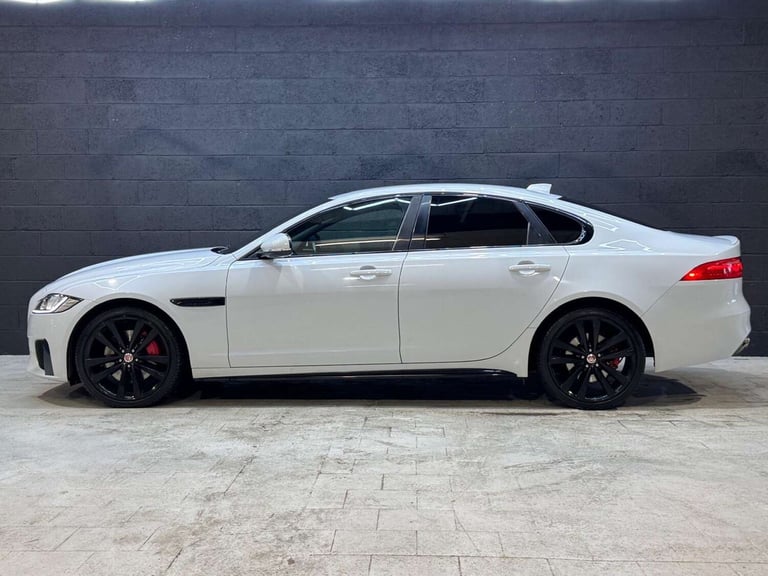 2016 Jaguar XF 3.0 XF V6 S D Auto 4dr Saloon Diesel Automatic