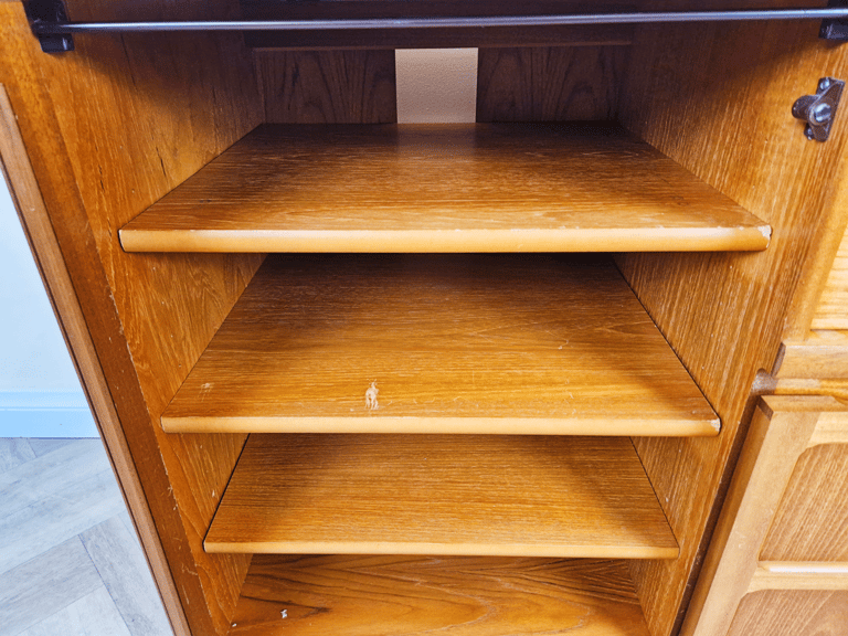 Parker Knoll Vintage Mid Century Medium Teak Entertainment Unit LP Record Player Cabinet BL715