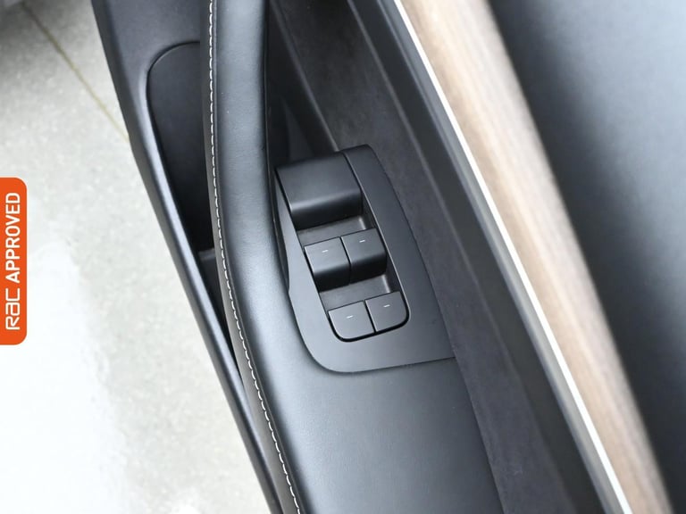 2021 Tesla Model 3 Standard Range Plus Saloon 4dr Electric Auto RWD (241 bhp) Saloon ELECTRIC Aut...