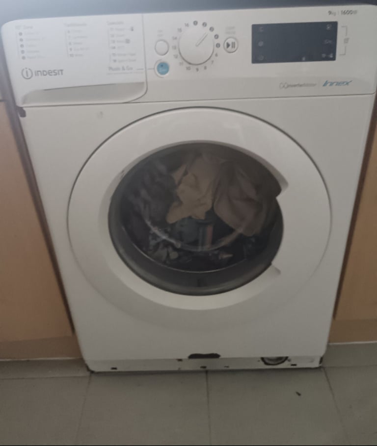 image for Indesit washing machine 9kg 1600 spin