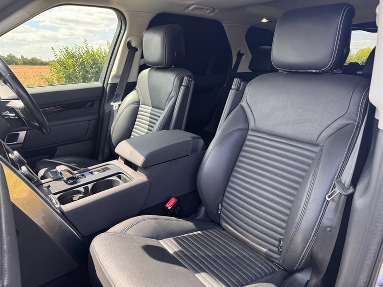 2021 Land Rover Discovery COMMERCIAL SE VAT Q 5 SEATS SUV Diesel Automatic