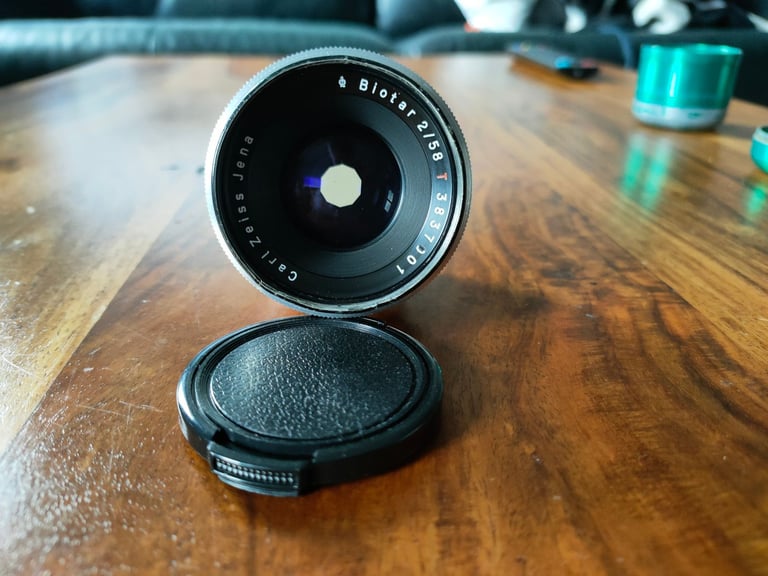 CARL ZEISS JENA BIOTAR T 58mm f2 m42  mount vintage fast lens great bokeh 