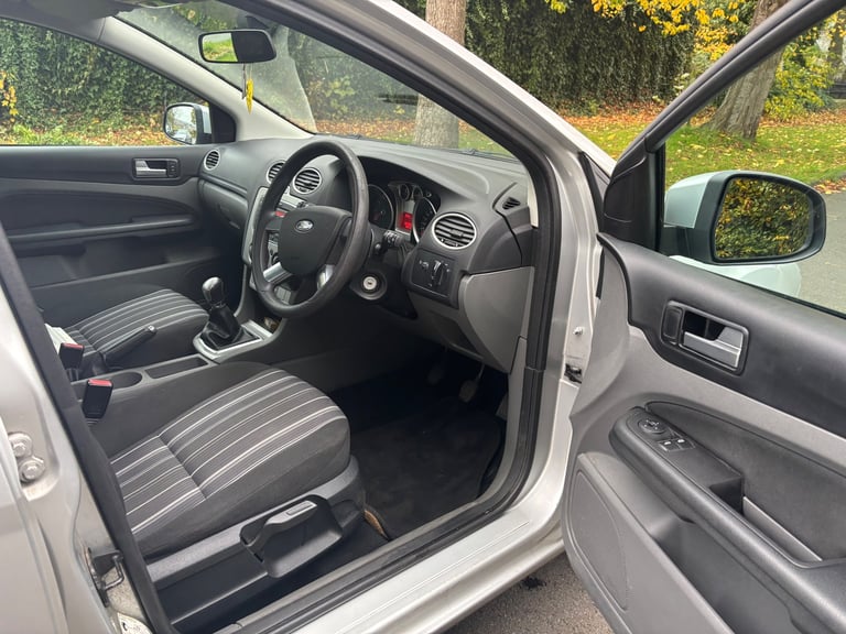 Ford, FOCUS, Hatchback, 2010, Manual, 1596 (cc), 5 doors