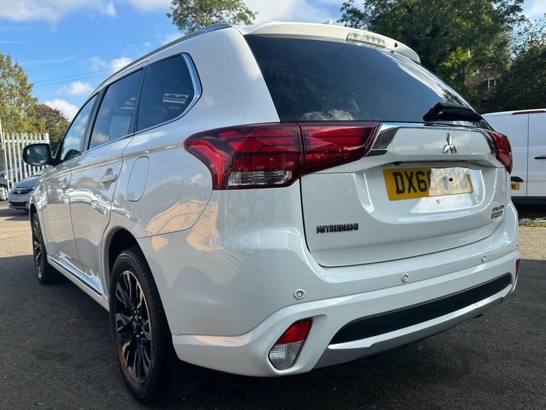 2016 Mitsubishi Outlander 2.0h 12kWh GX4hs SUV 5dr Petrol Plug-in Hybrid CVT 4WD Euro 6 (s/s) (20...
