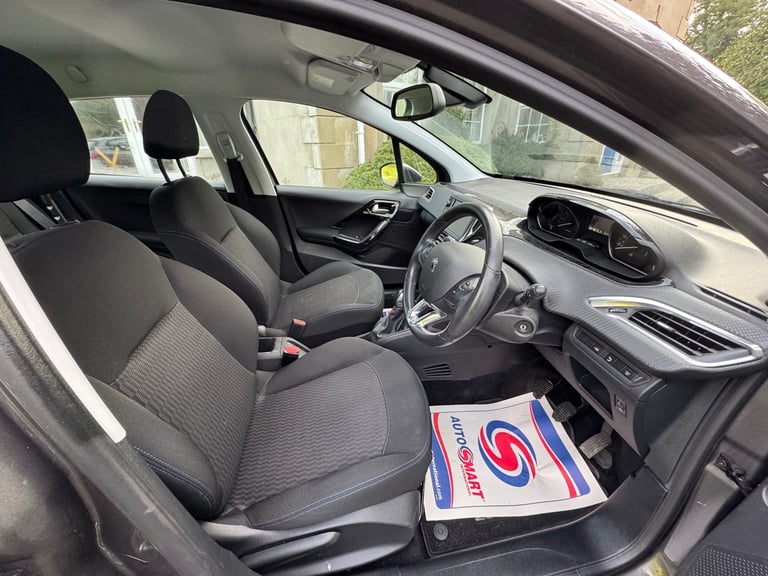 2018 Peugeot 208 1.2 PureTech Signature 5dr -  damaged repairable 