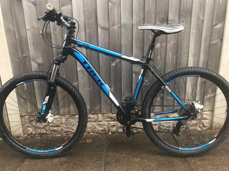 image for TREK 3 series 3700 hardtail Mountain Bike - Mint Condition 