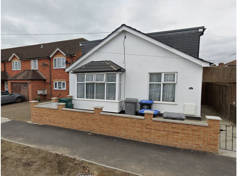 Impressive 2-bed first-floor maisonette available to rent in Wembley HA0, Including Bills