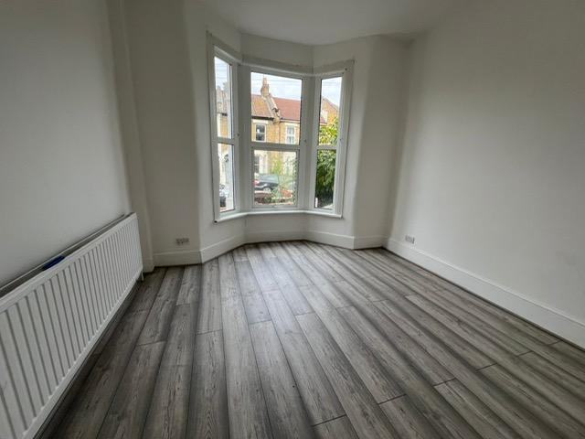 TO LET • 4-Bed House - Frith Road - Leytonstone -  E11 4EY