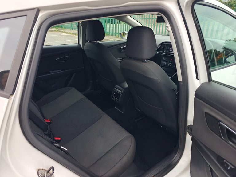 2013 SEAT Leon 1.2 TSI SE 5dr [Technology Pack] HATCHBACK Petrol Manual