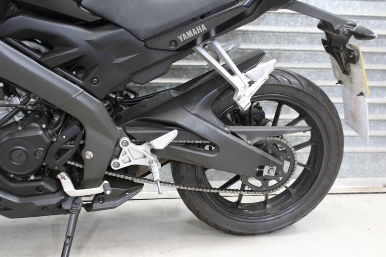 2017 17 YAMAHA MT 125 ABS BLACK NAKED TRADE SALE LEARNER LEGAL 14K NEW MOT MT125