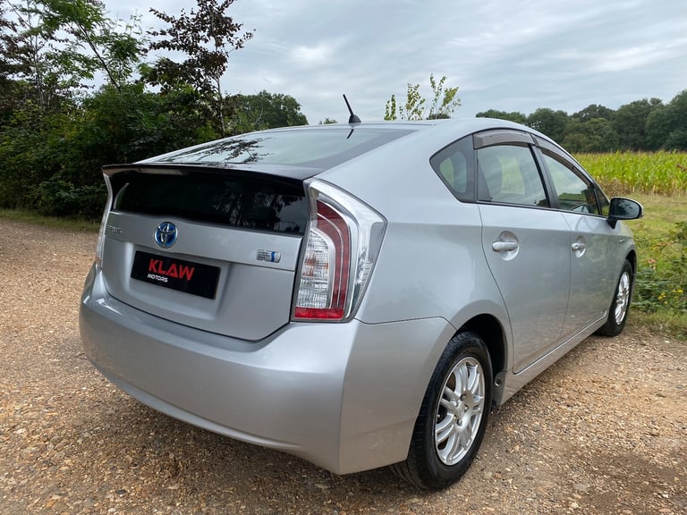 2015 Toyota Prius PRIUS T SPIRIT VVT-I CVT Hybrid