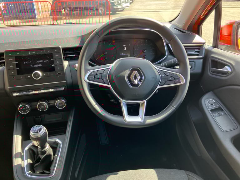 2020 Renault Clio 1.0 SCe 75 Play 5dr Hatchback Petrol Manual