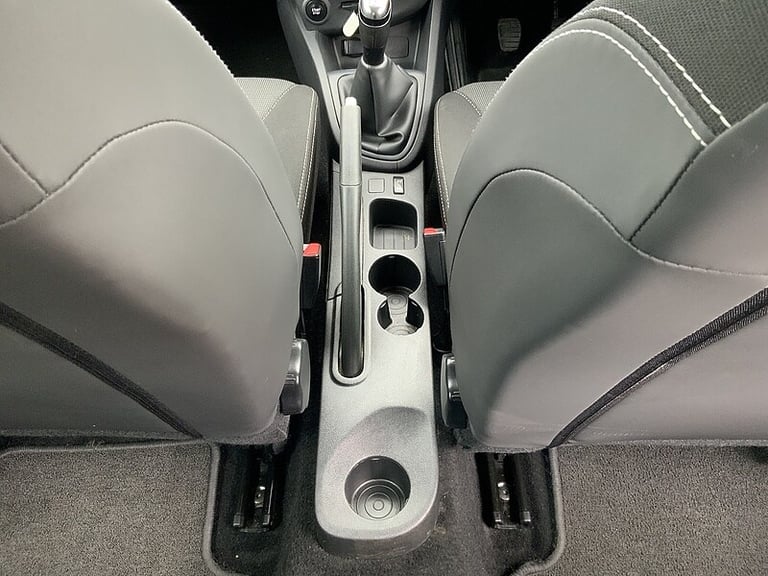 2023 Renault Clio DCI 90 Hatchback Diesel Manual