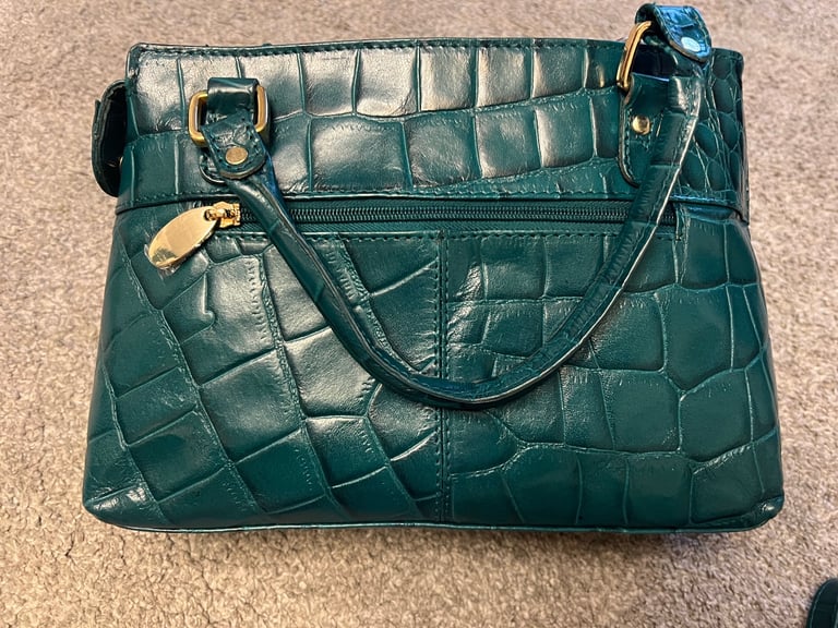 Ashwood Leather Croc Medium Multiway Bag
