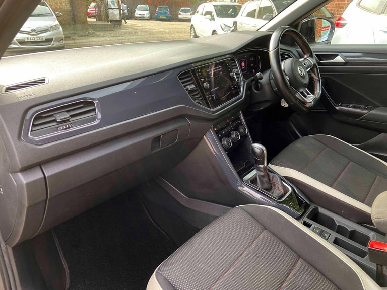 2019 Volkswagen T-Roc 1.5 TSI EVO SEL DSG Euro 6 (s/s) 5dr HATCHBACK Petrol Automatic