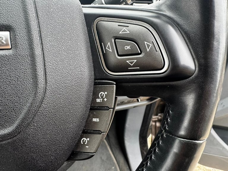 2017 Land Rover Range Rover Evoque 2.0 TD4 SE Tech Auto 4WD Euro 6 (s/s) 5dr ESTATE Diesel Automatic