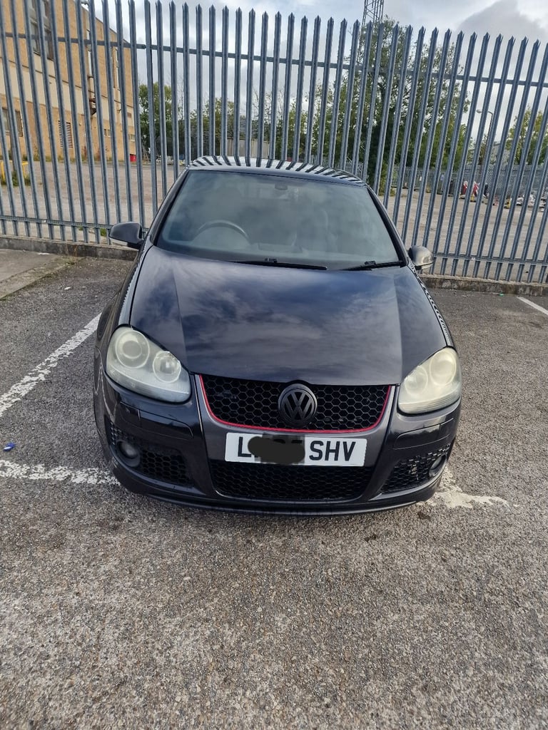 2005 Volkswagen Golf GTI 2.0 Turbo – 300BHP (Stage 2 Remap) with Maxton R32 body kit